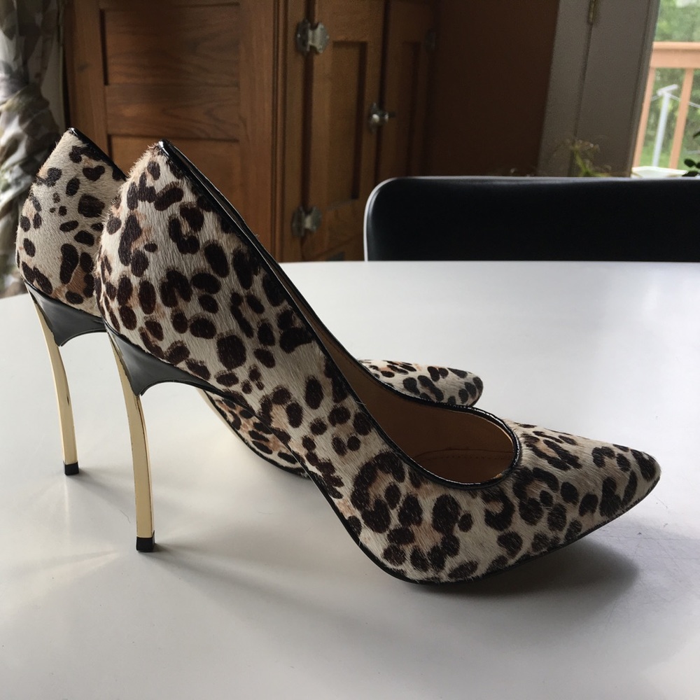Enzo angiolini Infiniti real fur and leather pumps